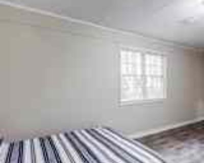 1 Bedroom 3BA Apartment For Rent in College Park, GA Room For Rent