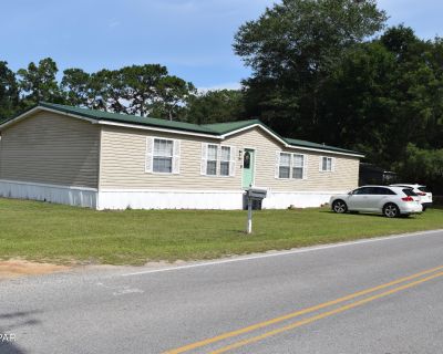 3 Bedroom 2BA 2100 ft Mobile Home For Sale in Freeport, FL