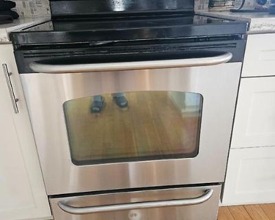 GE Electric Stove