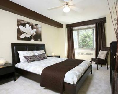 AMAZING Gold Coast apartment-includes heat, cable & internet!-$100 off first Month's Rent!