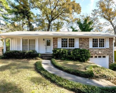 3 Bedroom 2BA Apartment For Rent in Birmingham, AL