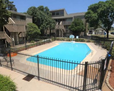 1 Bedroom 1BA 500 ft Apartment For Rent in Wichita, KS