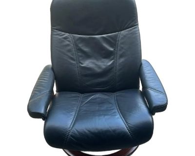 Stressless by Ekornes Leather Recliner – Made in Norway