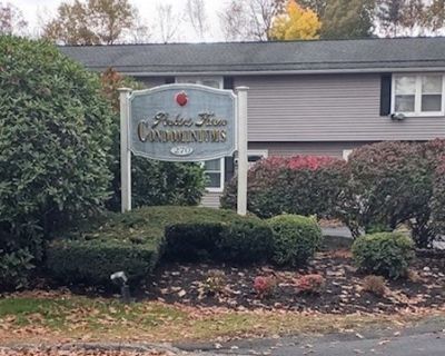 2 Bedroom 1BA 900 ft Condo For Sale in Worcester, MA