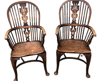 Pair of Antique English Windsor Chairs