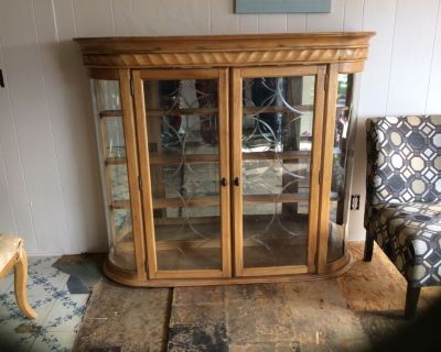 China Hutch and matching Dining table set