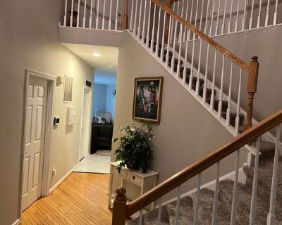 Room For Rent in 5BR 4BA Property, York, PA