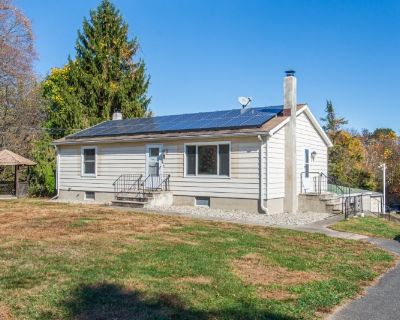 2 Bedroom 1BA Apartment For Rent in Frankford, NJ