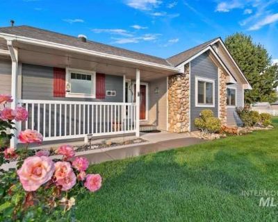 2 Bedroom 1BA 1300 ft Apartment For Rent in Canyon County, ID