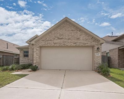 3 Bedroom 2BA 1701 ft Single Family Detached House For Rent in Hockley, TX