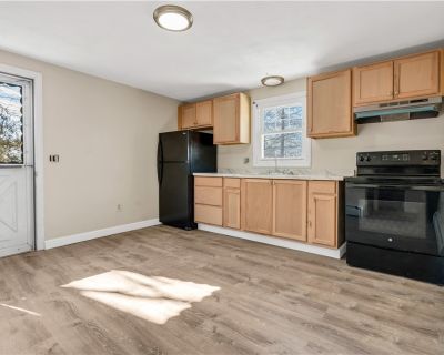 2 Bedroom 1BA 1300 ft Apartment For Rent in Johnston, RI