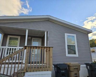 3 Bedroom 2BA 0 ft Apartment For Rent in Madison, WI