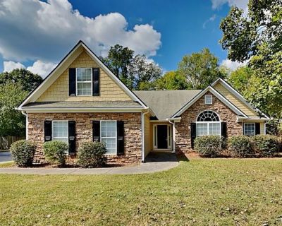 I like spaces to be kept clean. I do have one cat hes older and doesnt do much. Me and my boyfriend live at the house but we work most of the time.. 4 Bedroom. 2 Bathroom