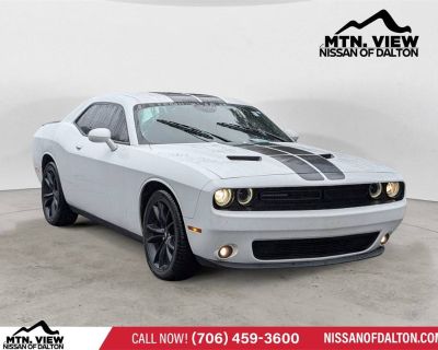 Used 2017 Dodge Challenger SXT
