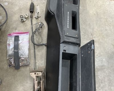 Center Shift Console WITH everything you need