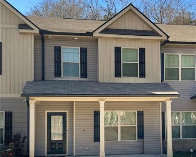 4 Bedroom 3BA 1632 ft Apartment For Rent in Jackson, GA