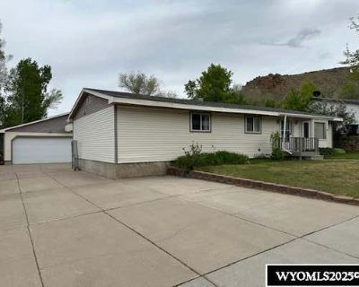 5 Bedroom 3BA 2648 ft Single Family Home For Sale in GREEN RIVER, WY