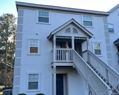 2522 Avent Ferry Road. The second-biggest city in the state, Raleigh's vibe is energetic and innovative. On-site laundry Patio / balcony Dishwasher Parking Coffee bar Range Unit Amenities dishwasher oven patio / balcony range refrigerator Property Amenities coffee bar on-site laundry parking. 2 Bedroom. 2 Bathroom. 1100 ft