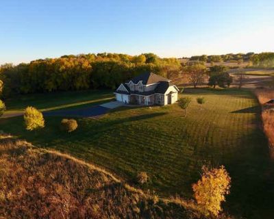 4 Bedroom 4BA 3445 ft Single Family Home For Sale in WILLMAR, MN