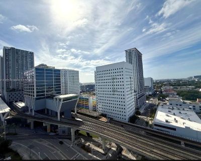 1 Bedroom 1BA 689 ft Pet-Friendly Condo For Rent in Miami, FL
