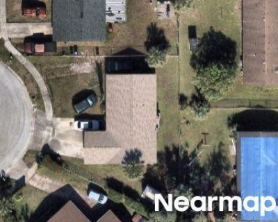 3 Bed 2 Bath Preforeclosure Property in Sarasota, FL 34234 - Clay Cir