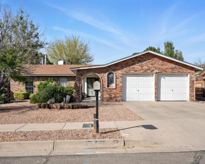 3 Bedroom 3BA 1539 ft Single Family House For Sale in Albuquerque, NM