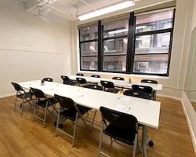 Private Meeting Room for 25 at Cre8ive NYC