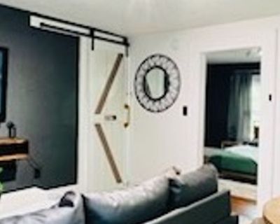 1 Bedroom 1BA 700 ft Furnished House For Rent in Wichita, KS