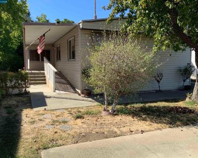 2 Bedroom 2BA 1440 ft Mobile Home For Sale in Pittsburg, CA