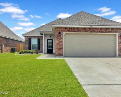 3 Bedroom 2BA 1356 ft Single Family Home For Sale in LAFAYETTE, LA