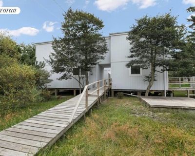 Thompson Ave, Ocean Bay Park, Home For Rent