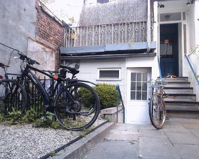 Furnished Room for Rent - Fantastic Private Flat Prime E. Williamsburg