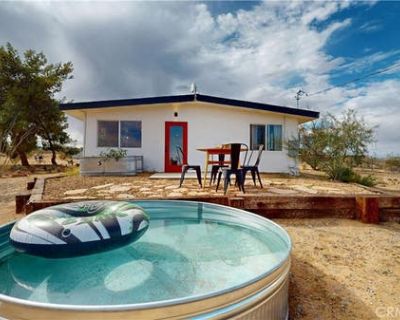 2 Bedroom 2BA 1600 ft Furnished Single Family Home For Sale in LANDERS, CA