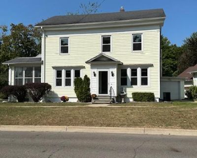 3 Bedroom 1BA 1750 ft Single Family House For Sale in Three Rivers, MI