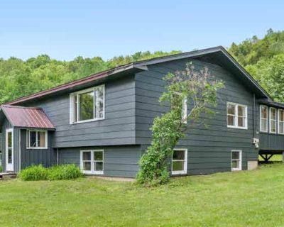 3 Bedroom 1BA 1523 ft Single Family Home For Sale in MARSHFIELD, VT
