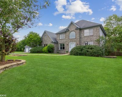 4 Bedroom 3BA 3000 ft Apartment For Rent in Plainfield, IL