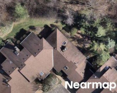 2 Bed 2.0 Bath Preforeclosure Property in Beachwood, OH 44122 - Fairmount Blvd # 6
