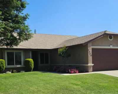 3 Bedroom 2BA 1374 ft Single Family Home For Sale in Ripon, CA