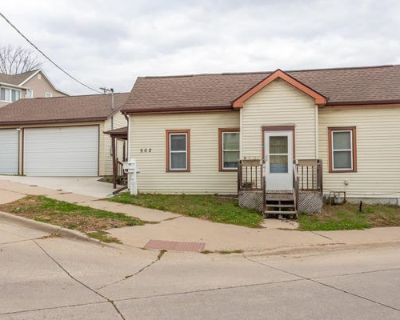 1 Bedroom 1BA 738 ft Single Family Home For Sale in DUBUQUE, IA
