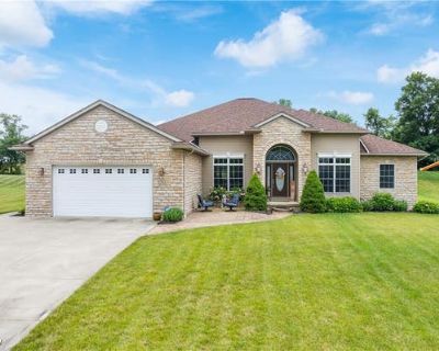 3 Bedroom 3BA 4344 ft Single Family Home For Sale in MEDINA, OH