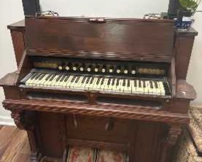 Mason & Hamlin Organ