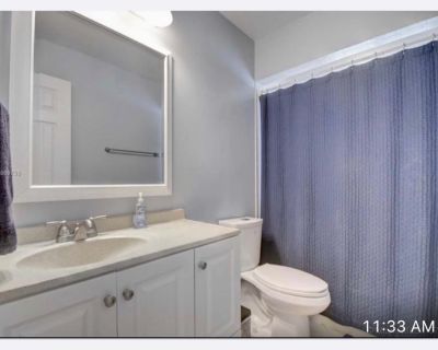 Room for Rent in Boca Raton Home