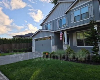 4 Bedroom 3BA 2539 ft Pet-Friendly Single Family Home For Rent in Happy Valley, OR
