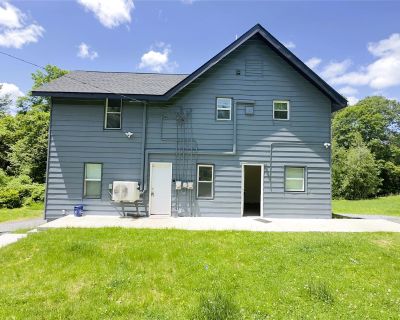 2 Bedroom 1BA 738 ft Apartment For Rent in Highland, NY