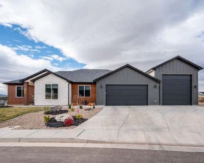 4 Bedroom 2BA 1847 ft Single Family Home For Sale in CEDAR CITY, UT