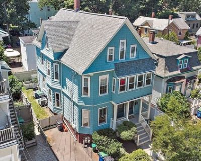 1 Bedroom 1BA 825 ft Condominium For Sale in SOMERVILLE, MA