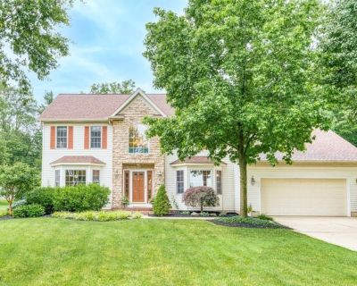 4 Bedroom 2BA 3000 ft Single Family House For Sale in Twinsburg, OH