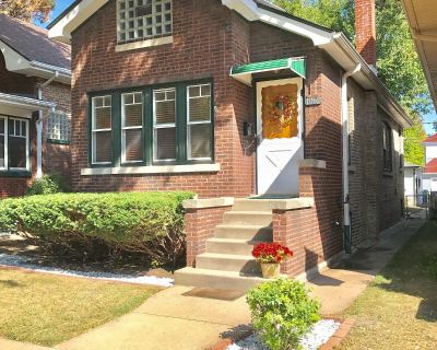1010 S Oak Park Ave. Move-In Ready Oak Park Home with Rare Two-Car GarageExperience the best of Oak Park living in this beautifully maintained home just steps from everything you need. Enjoy a rare two-car garage plus additional parking, a landscaped backyard with a brick patio perfect for entertaining or quiet summer nights and ample storage space in the basement. Inside, you'll find an in-uni...