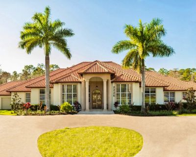 Outstanding Luxury House w/ Backyard + Pool (Has a House). Room in the 9 Bedroom 8BA House...