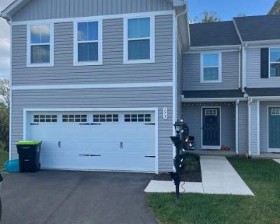 4 Bedroom 2.5BA 1293 ft Apartment For Rent in Lynchburg, VA